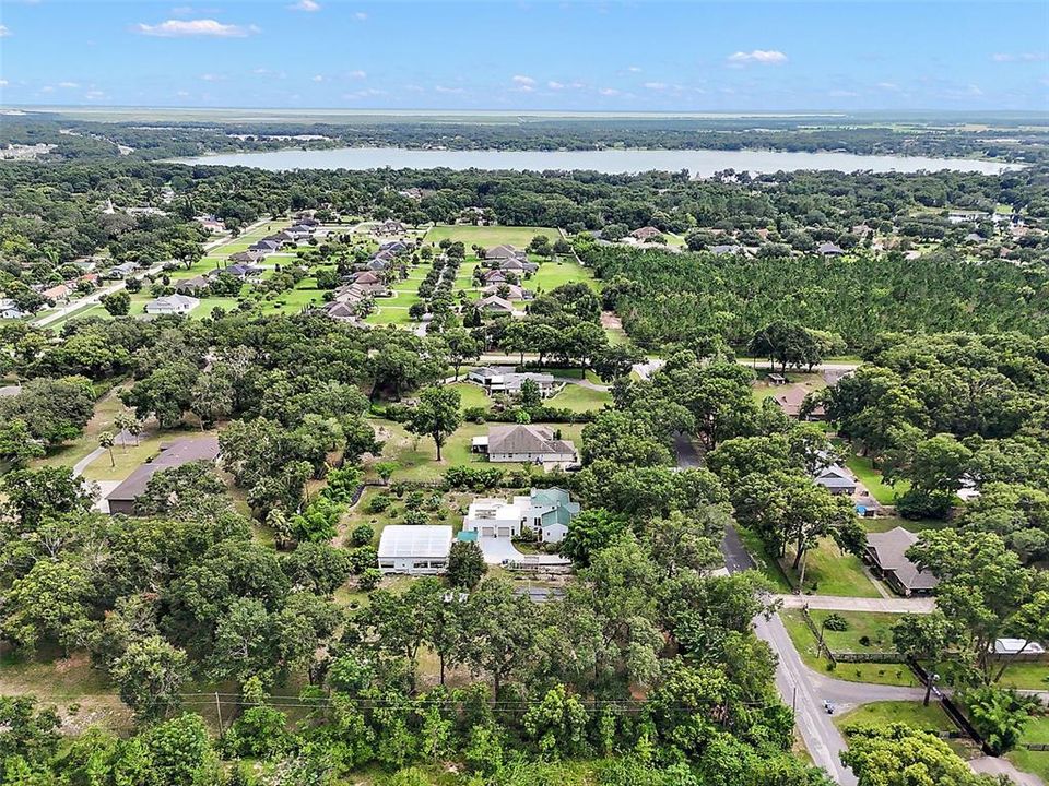 待售: $235,000 (0.99 acres)