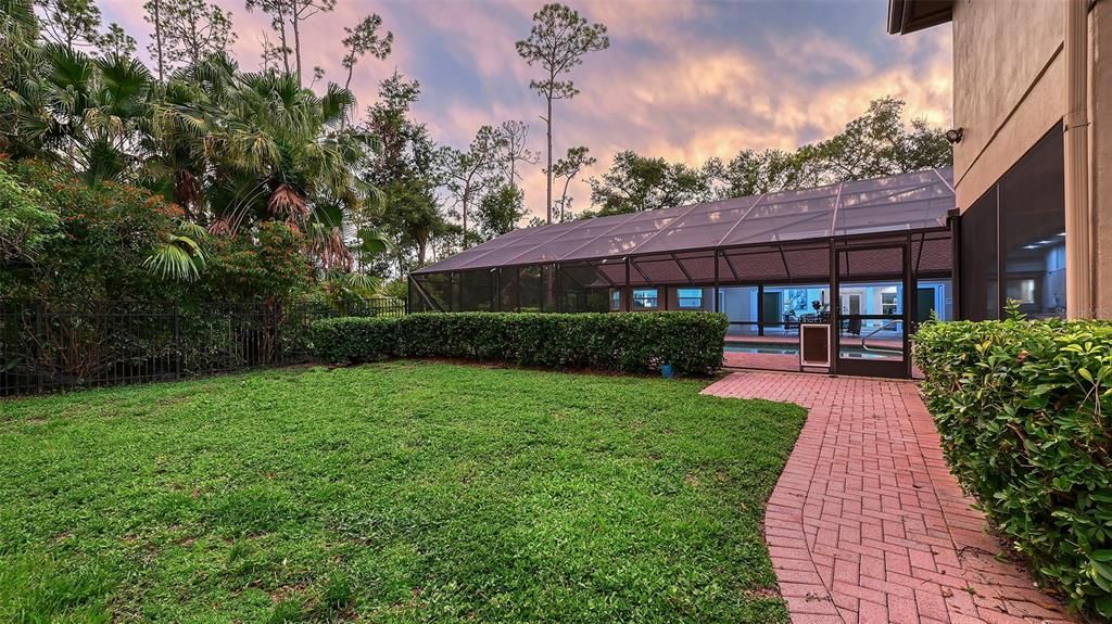 For Sale: $1,749,000 (6 beds, 5 baths, 5027 Square Feet)