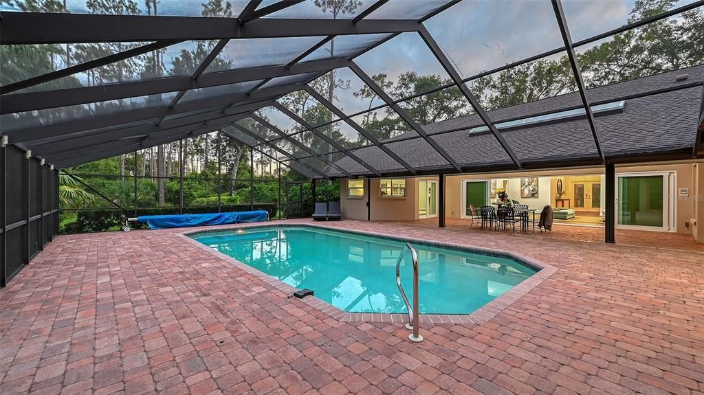 For Sale: $1,749,000 (6 beds, 5 baths, 5027 Square Feet)