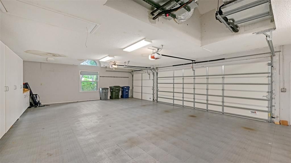 For Sale: $1,749,000 (6 beds, 5 baths, 5027 Square Feet)