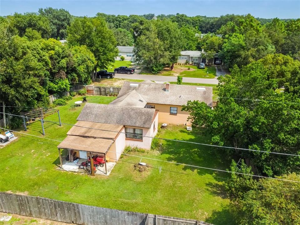 合同活跃: $223,900 (3 贝兹, 2 浴室, 1374 平方英尺)