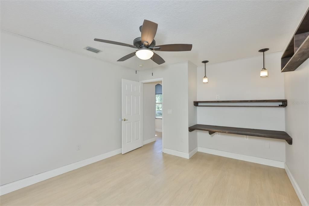 Active With Contract: $600,000 (4 beds, 3 baths, 2236 Square Feet)