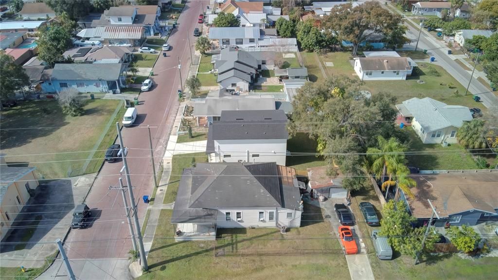 En Venta: $598,000 (4 camas, 2 baños, 1957 Pies cuadrados)