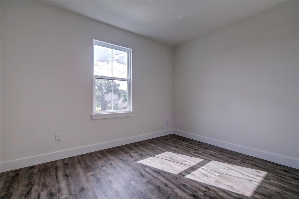 En Venta: $598,000 (4 camas, 2 baños, 1957 Pies cuadrados)