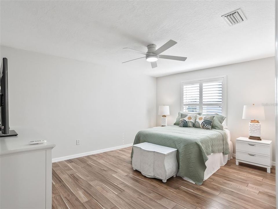 En Venta: $299,900 (2 camas, 2 baños, 1156 Pies cuadrados)