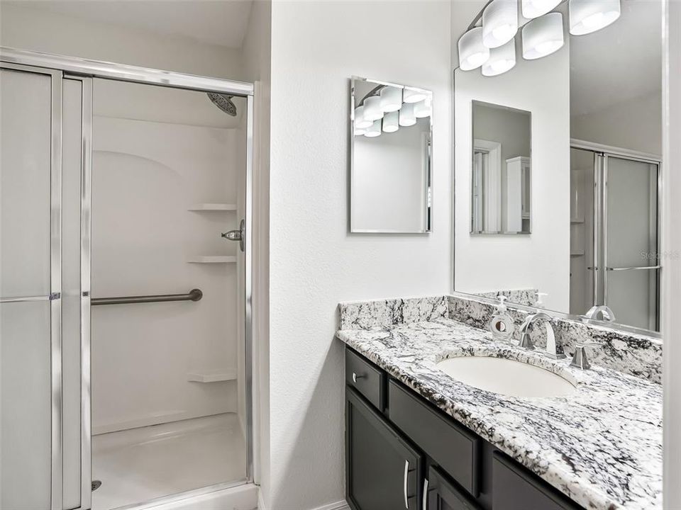 En Venta: $299,900 (2 camas, 2 baños, 1156 Pies cuadrados)