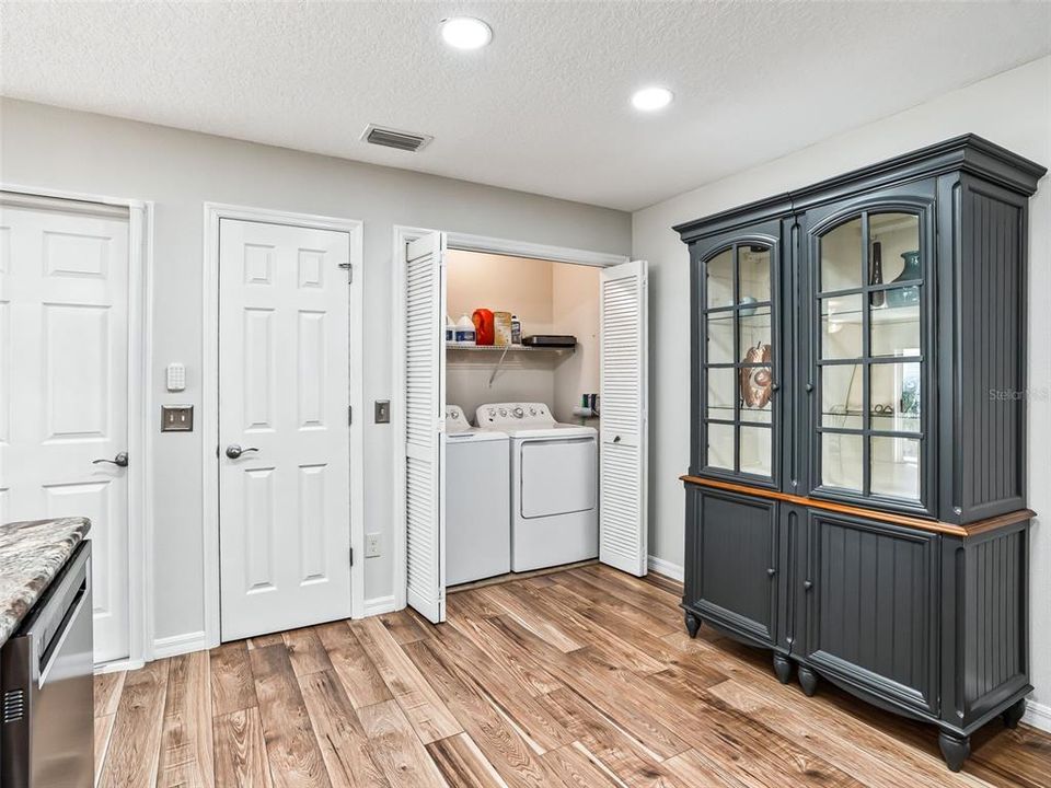 En Venta: $299,900 (2 camas, 2 baños, 1156 Pies cuadrados)