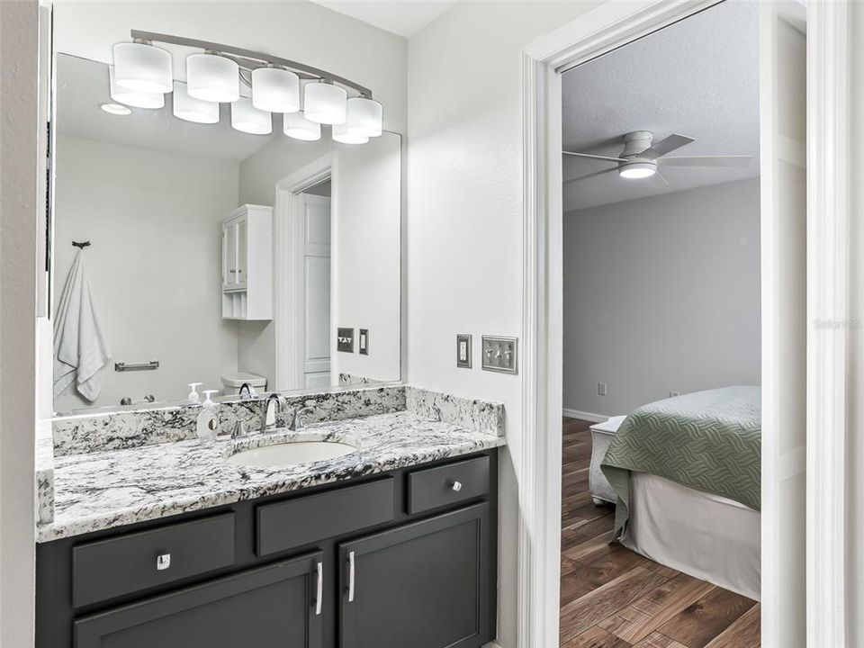 En Venta: $299,900 (2 camas, 2 baños, 1156 Pies cuadrados)