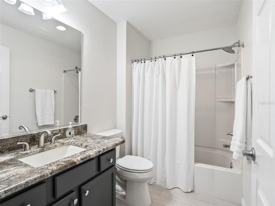 En Venta: $299,900 (2 camas, 2 baños, 1156 Pies cuadrados)