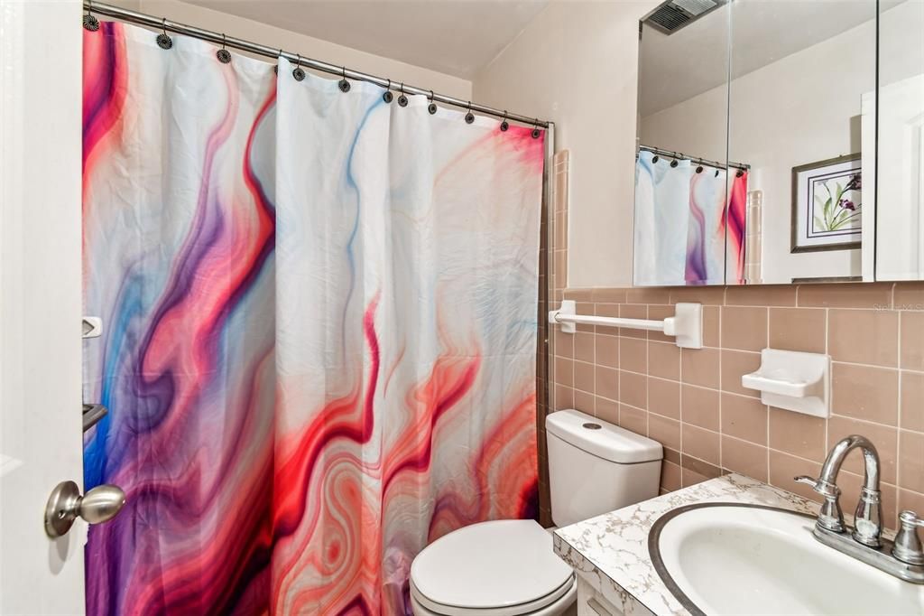 Active With Contract: $85,000 (2 beds, 2 baths, 912 Square Feet)