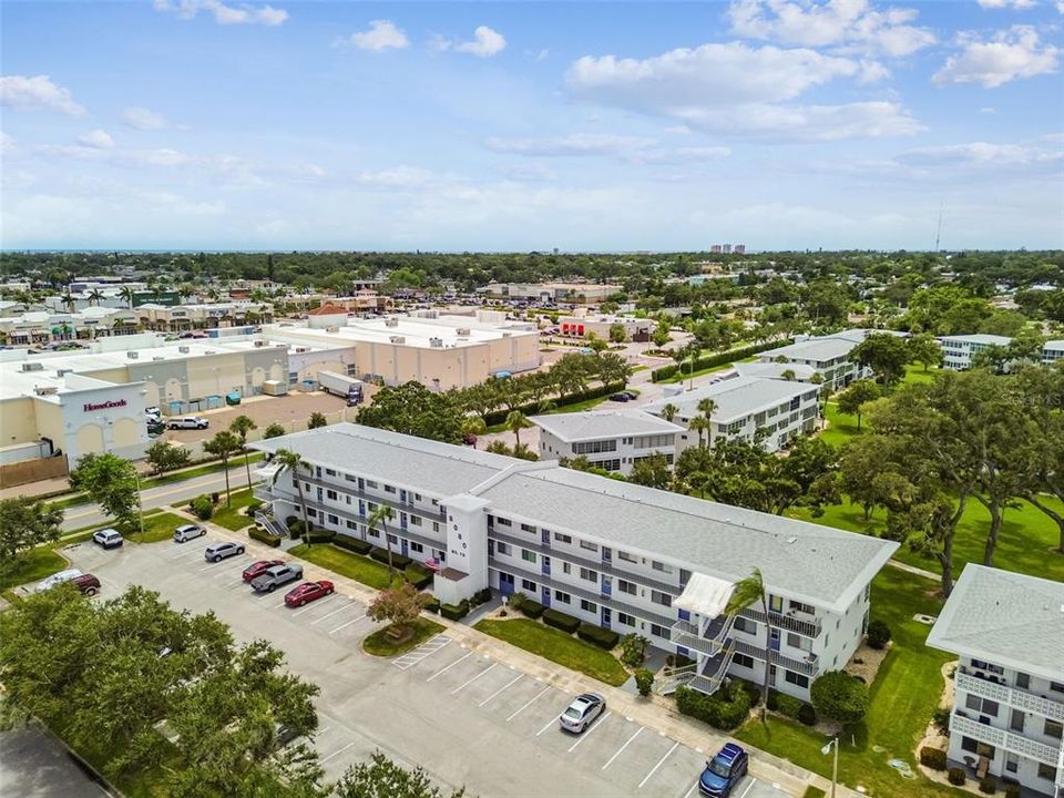 Active With Contract: $85,000 (2 beds, 2 baths, 912 Square Feet)