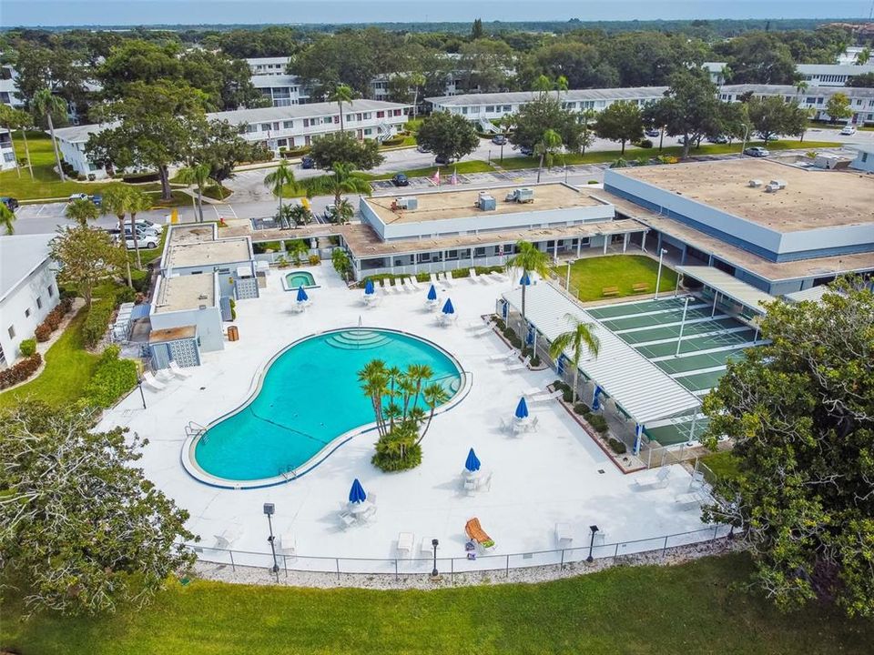 Active With Contract: $85,000 (2 beds, 2 baths, 912 Square Feet)