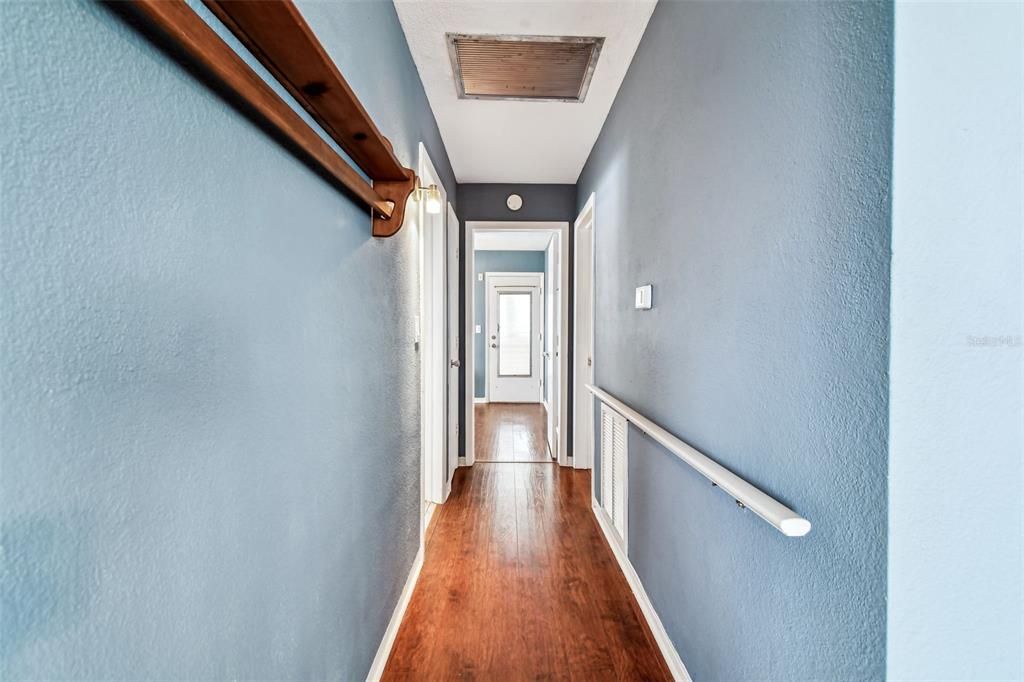 Active With Contract: $85,000 (2 beds, 2 baths, 912 Square Feet)