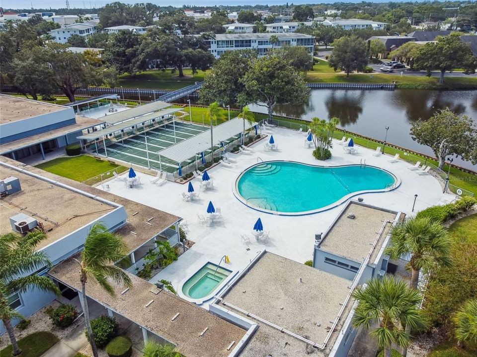 Active With Contract: $85,000 (2 beds, 2 baths, 912 Square Feet)