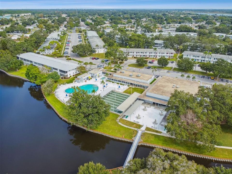 Active With Contract: $85,000 (2 beds, 2 baths, 912 Square Feet)