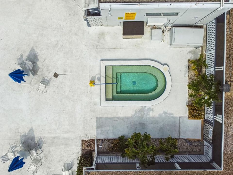 Active With Contract: $85,000 (2 beds, 2 baths, 912 Square Feet)