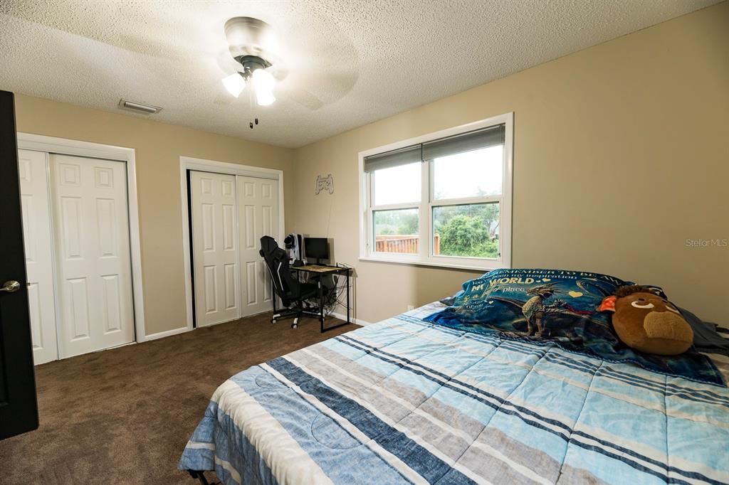 待售: $489,000 (3 贝兹, 2 浴室, 1824 平方英尺)