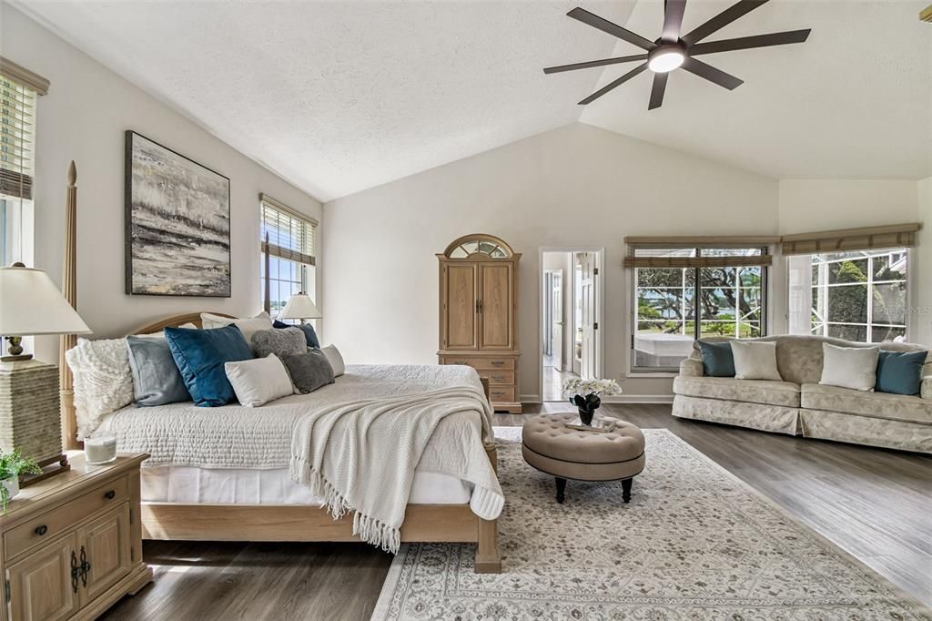 For Sale: $2,500,000 (4 beds, 3 baths, 4579 Square Feet)