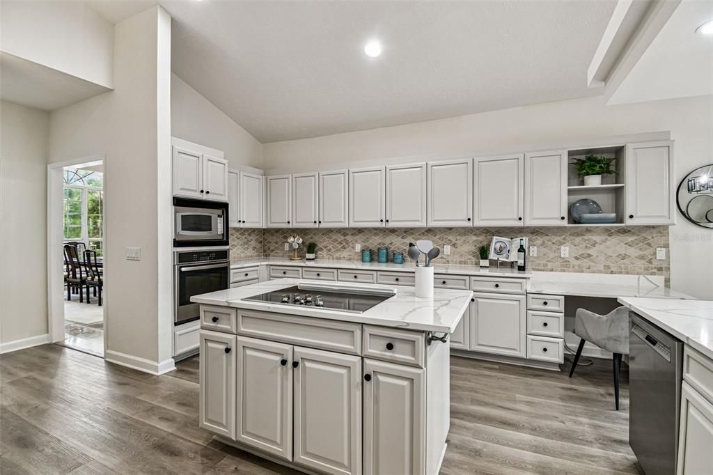 For Sale: $2,500,000 (4 beds, 3 baths, 4579 Square Feet)