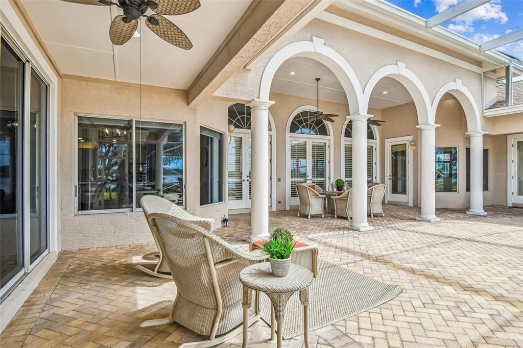 For Sale: $2,500,000 (4 beds, 3 baths, 4579 Square Feet)