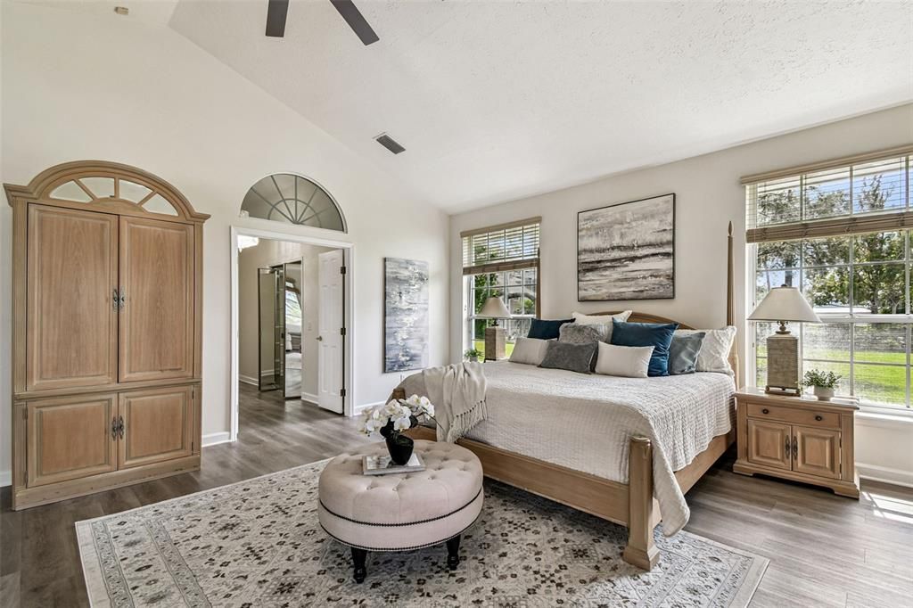 For Sale: $2,500,000 (4 beds, 3 baths, 4579 Square Feet)