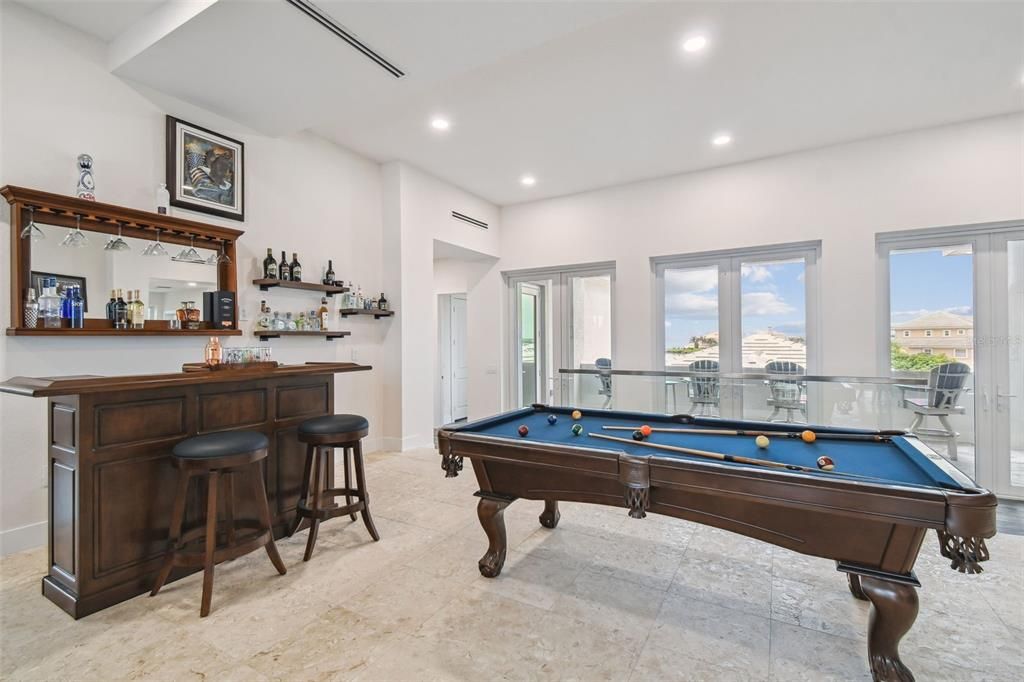 На продажу: $6,300,000 (6 спален, 5 ванн, 6646 Квадратных фут)