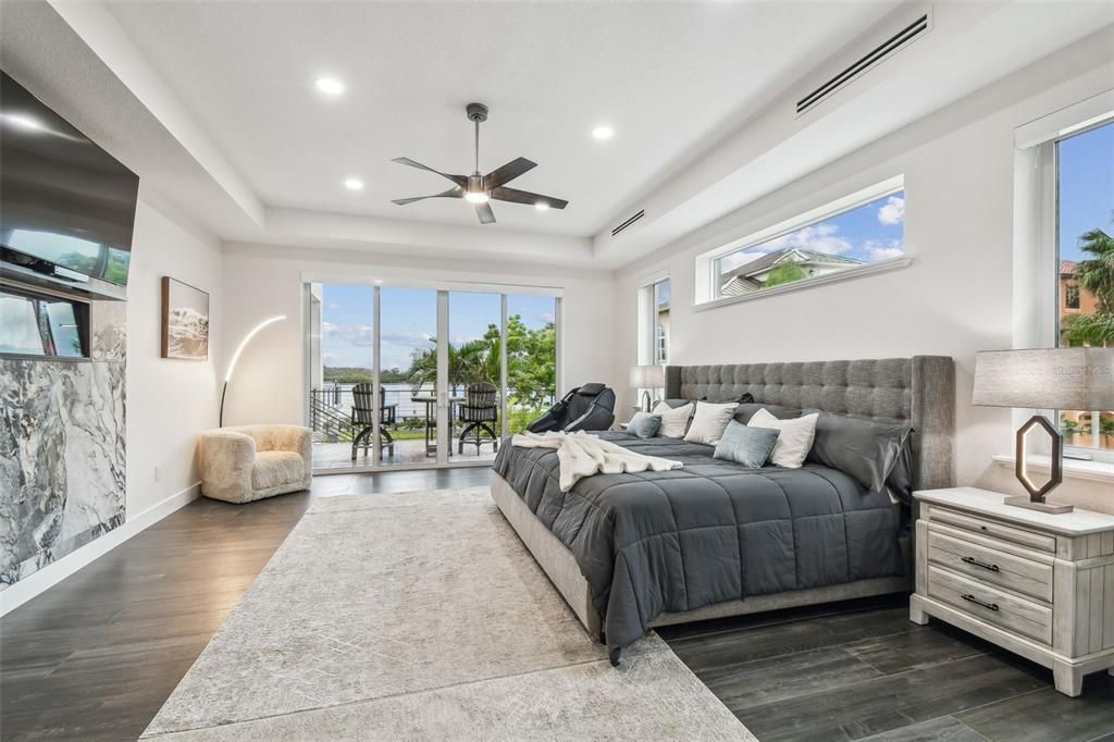 На продажу: $6,300,000 (6 спален, 5 ванн, 6646 Квадратных фут)