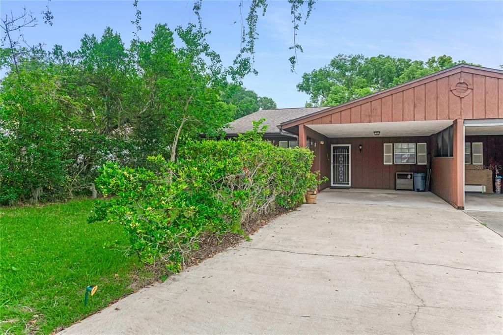 Под контрактом: $199,900 (2 спален, 2 ванн, 1337 Квадратных фут)