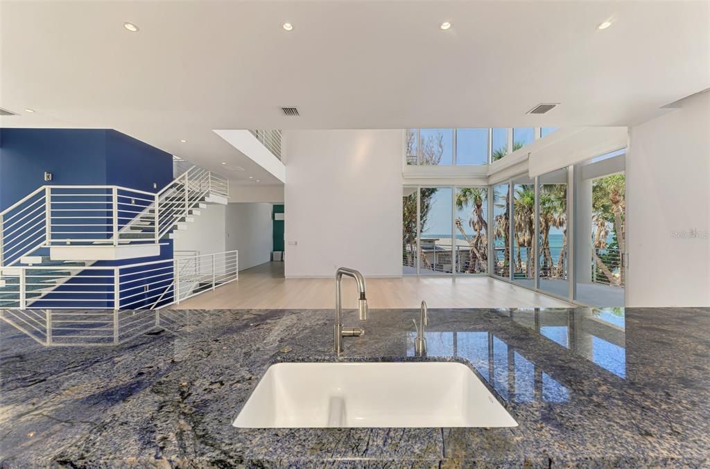 待售: $5,395,000 (4 贝兹, 4 浴室, 4584 平方英尺)