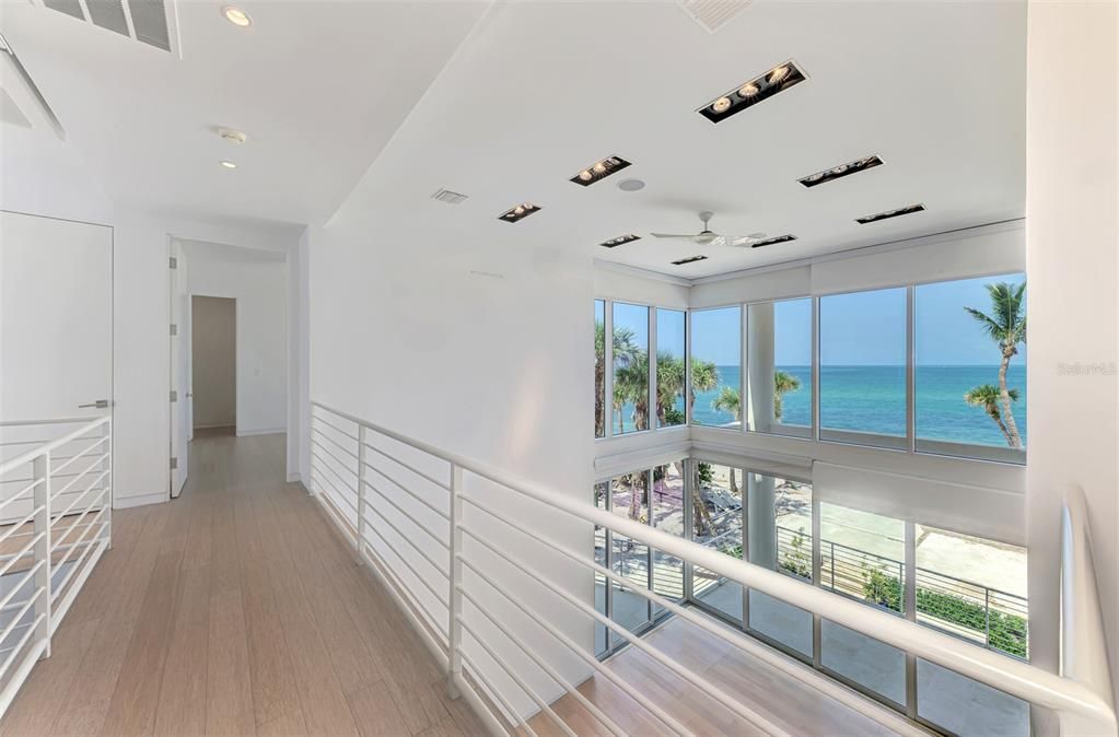 待售: $5,395,000 (4 贝兹, 4 浴室, 4584 平方英尺)