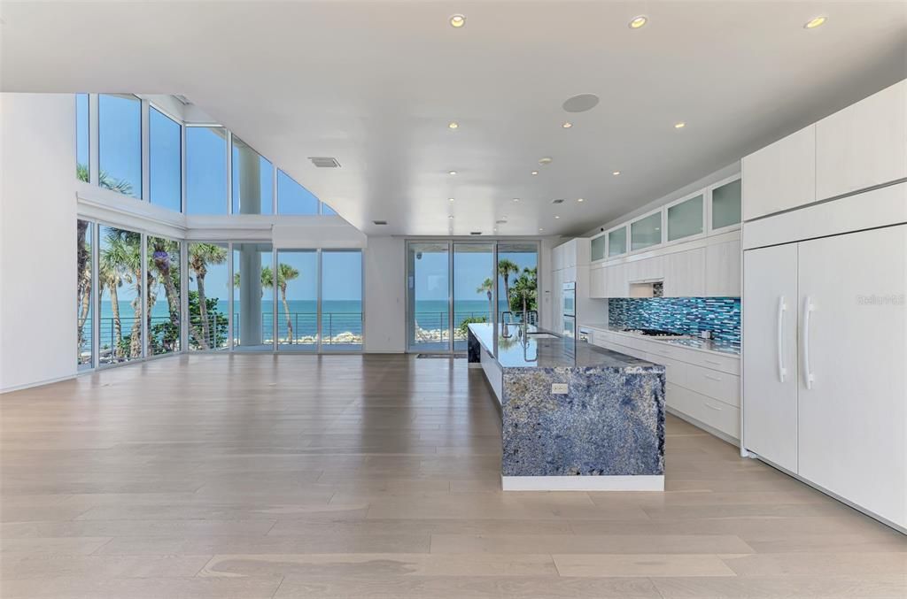 待售: $5,395,000 (4 贝兹, 4 浴室, 4584 平方英尺)