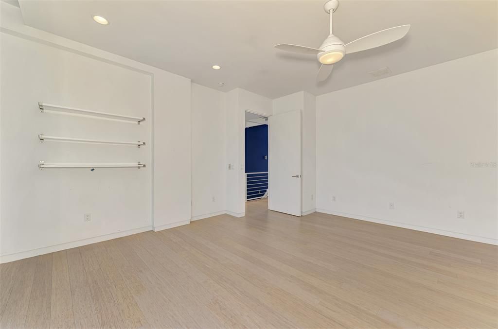 待售: $5,395,000 (4 贝兹, 4 浴室, 4584 平方英尺)