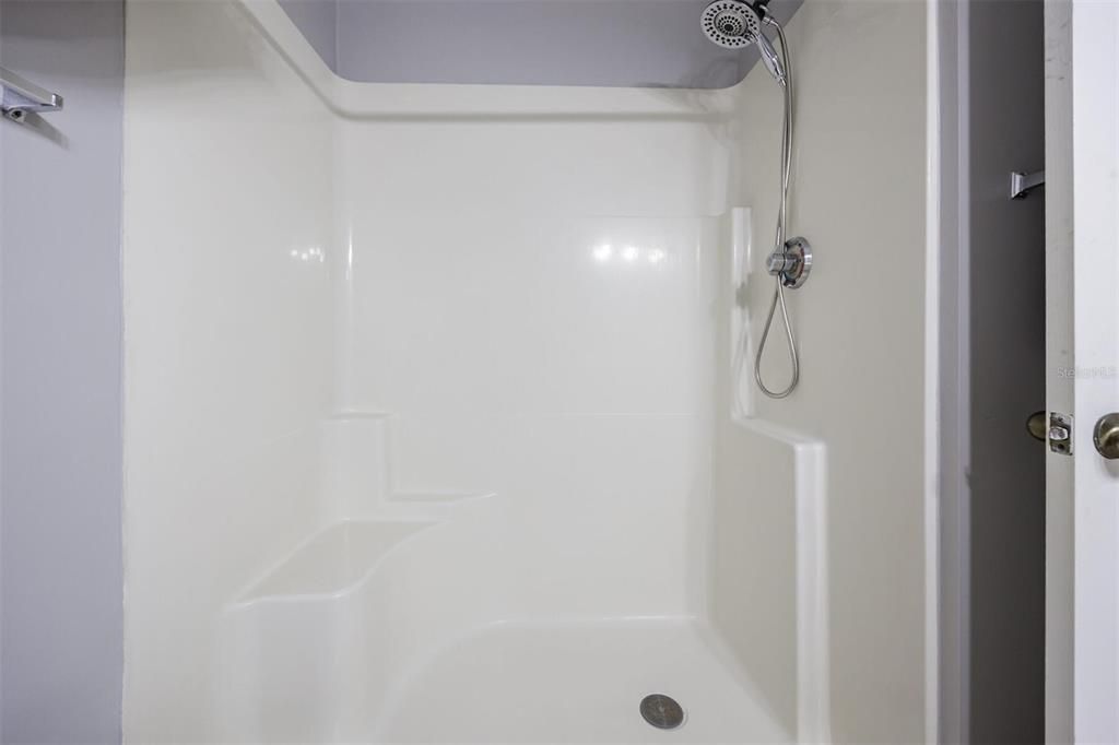 待售: $247,000 (3 贝兹, 2 浴室, 1650 平方英尺)