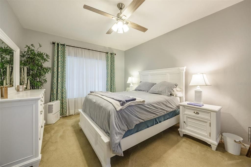 待售: $247,000 (3 贝兹, 2 浴室, 1650 平方英尺)