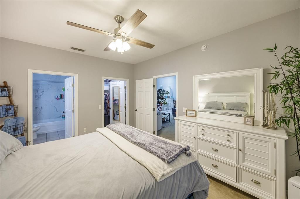 待售: $247,000 (3 贝兹, 2 浴室, 1650 平方英尺)