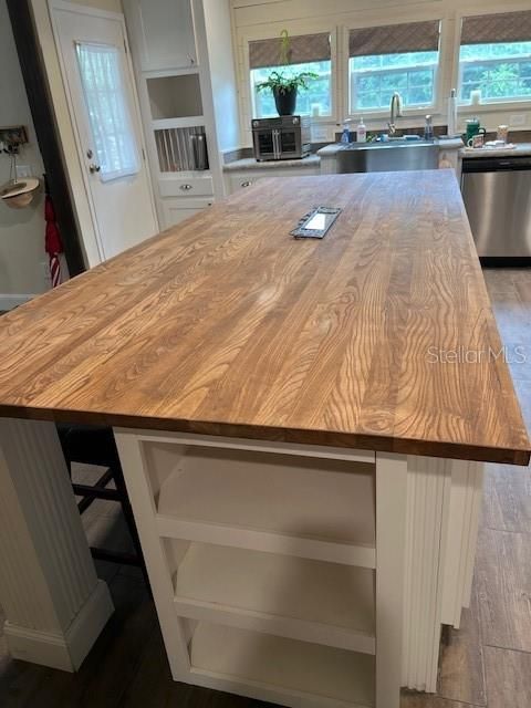 На продажу: $239,000 (3 спален, 2 ванн, 1910 Квадратных фут)