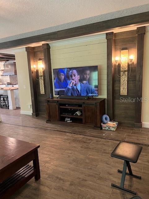 На продажу: $239,000 (3 спален, 2 ванн, 1910 Квадратных фут)