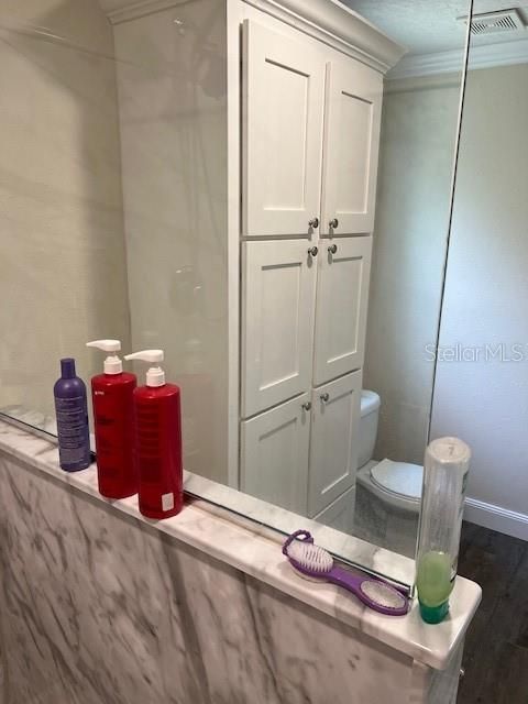 На продажу: $239,000 (3 спален, 2 ванн, 1910 Квадратных фут)