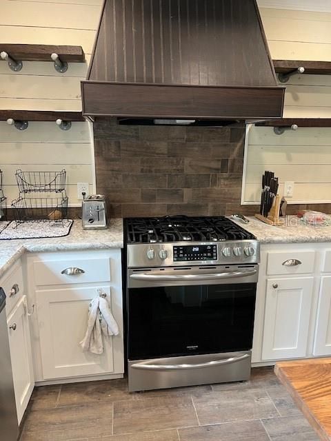 На продажу: $239,000 (3 спален, 2 ванн, 1910 Квадратных фут)