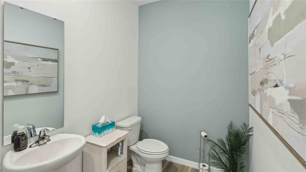 Activo con contrato: $309,990 (4 camas, 2 baños, 2176 Pies cuadrados)