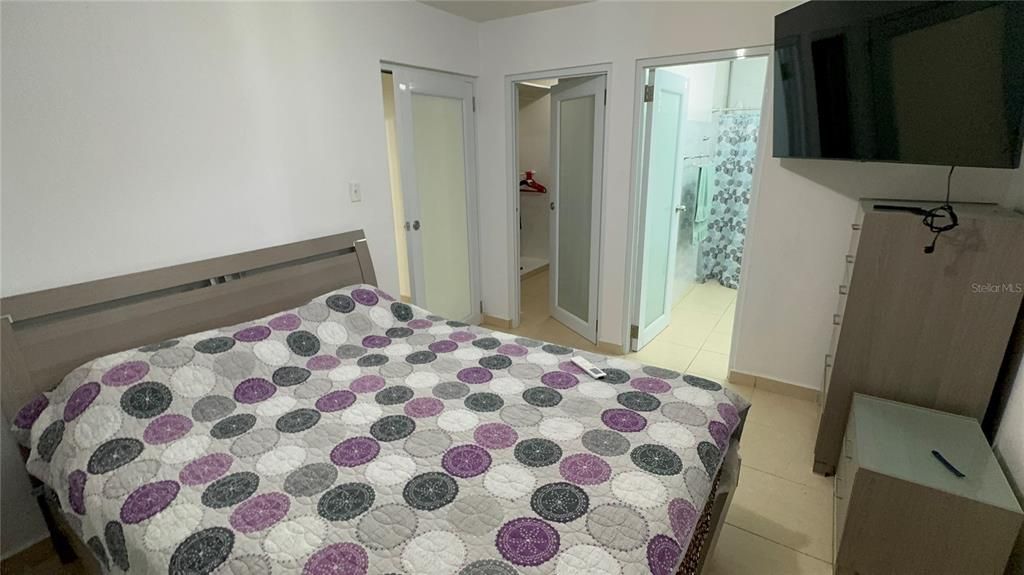 合同活跃: $295,000 (3 贝兹, 2 浴室, 1200 平方英尺)