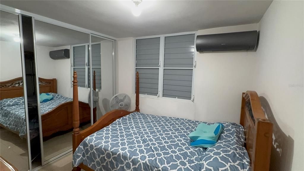 合同活跃: $295,000 (3 贝兹, 2 浴室, 1200 平方英尺)