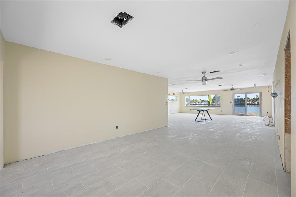 Active With Contract: $1,050,000 (3 beds, 2 baths, 2151 Square Feet)