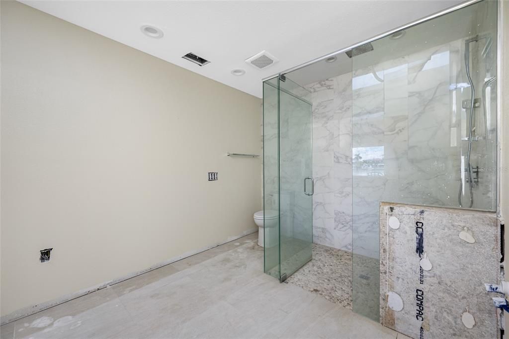 Active With Contract: $1,050,000 (3 beds, 2 baths, 2151 Square Feet)