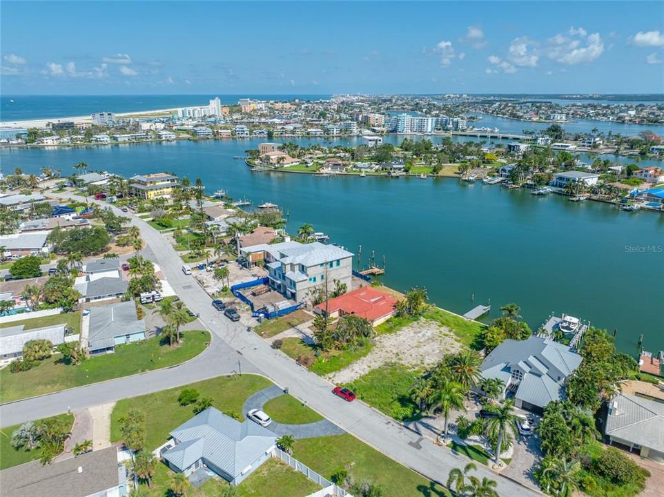 Active With Contract: $1,050,000 (3 beds, 2 baths, 2151 Square Feet)