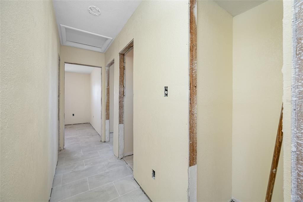 Active With Contract: $1,050,000 (3 beds, 2 baths, 2151 Square Feet)