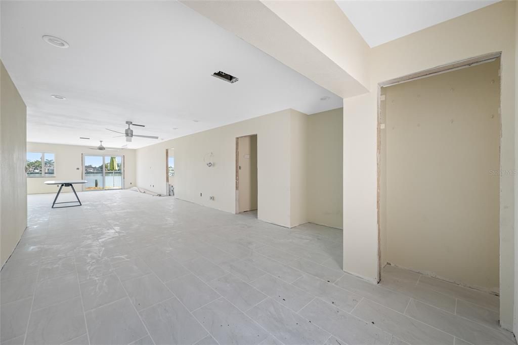 Active With Contract: $1,050,000 (3 beds, 2 baths, 2151 Square Feet)