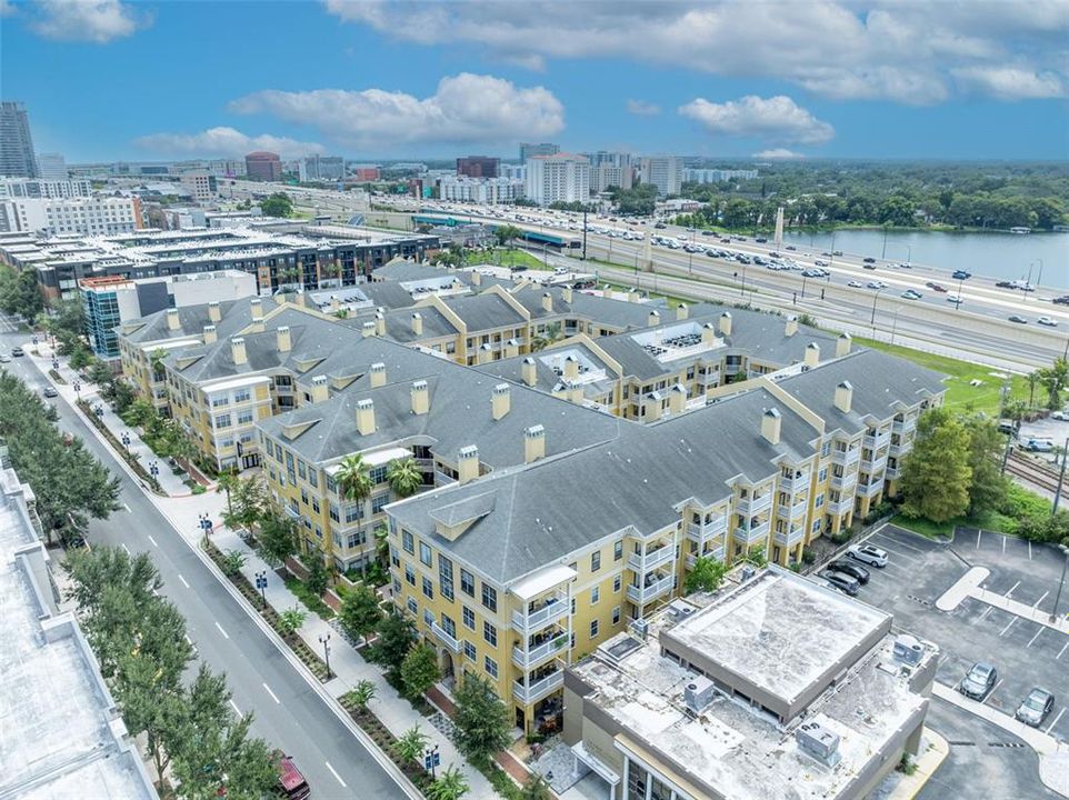 For Sale: $224,700 (2 beds, 2 baths, 1070 Square Feet)