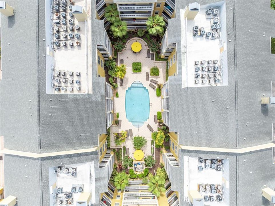 For Sale: $224,700 (2 beds, 2 baths, 1070 Square Feet)