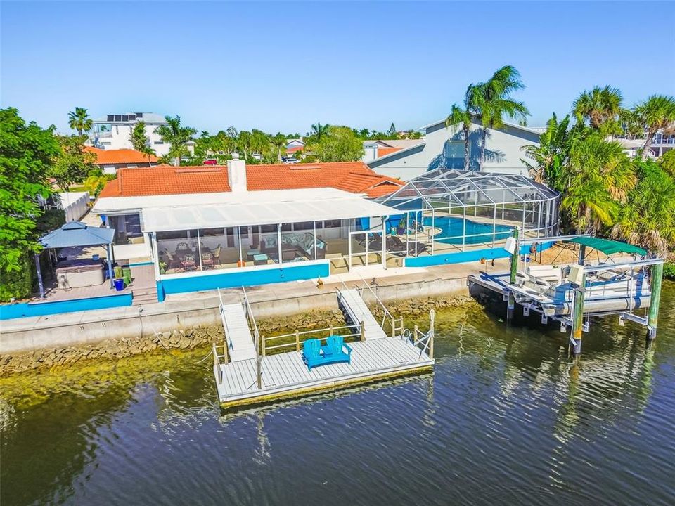 出租: $4,250 (3 贝兹, 2 浴室, 2082 平方英尺)